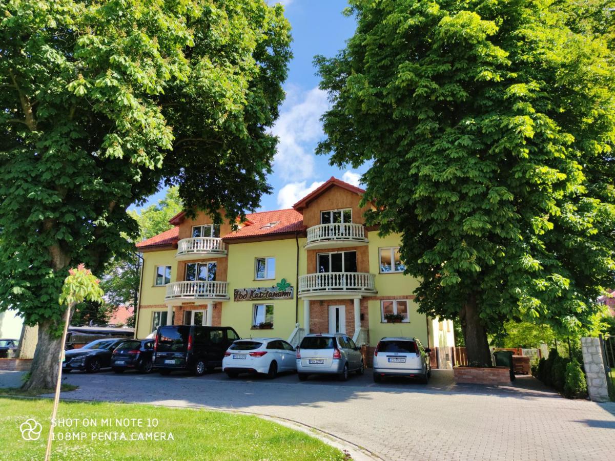 Pokoje Goscinne Pod Kasztanami Łeba Kültér fotó
